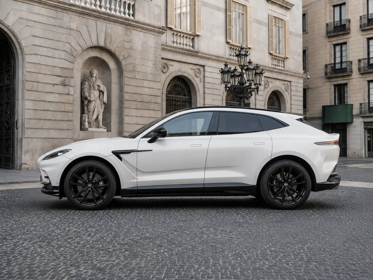 Aston Martin DBX 707 2026, exterior — Lisbon Luxury Car Rental, Lisbon. The Aston Martin DBX 707 pairs a 707 hp powertrain with a five-seat cabin, giving it a…