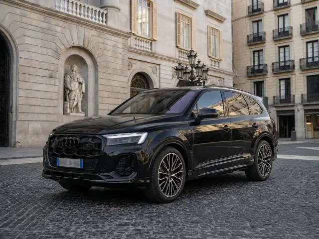 Audi Q7 50 TDI S-Line Edition 2025 — Lisbon Luxury Car Rental, Lisbon