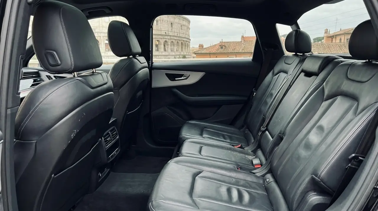 Audi SQ7 7seater 2023, interior — Lisbon Luxury Car Rental, Lisbon. The Audi SQ7 pairs an unusually wide cabin with 530 hp under the hood, a combination that…