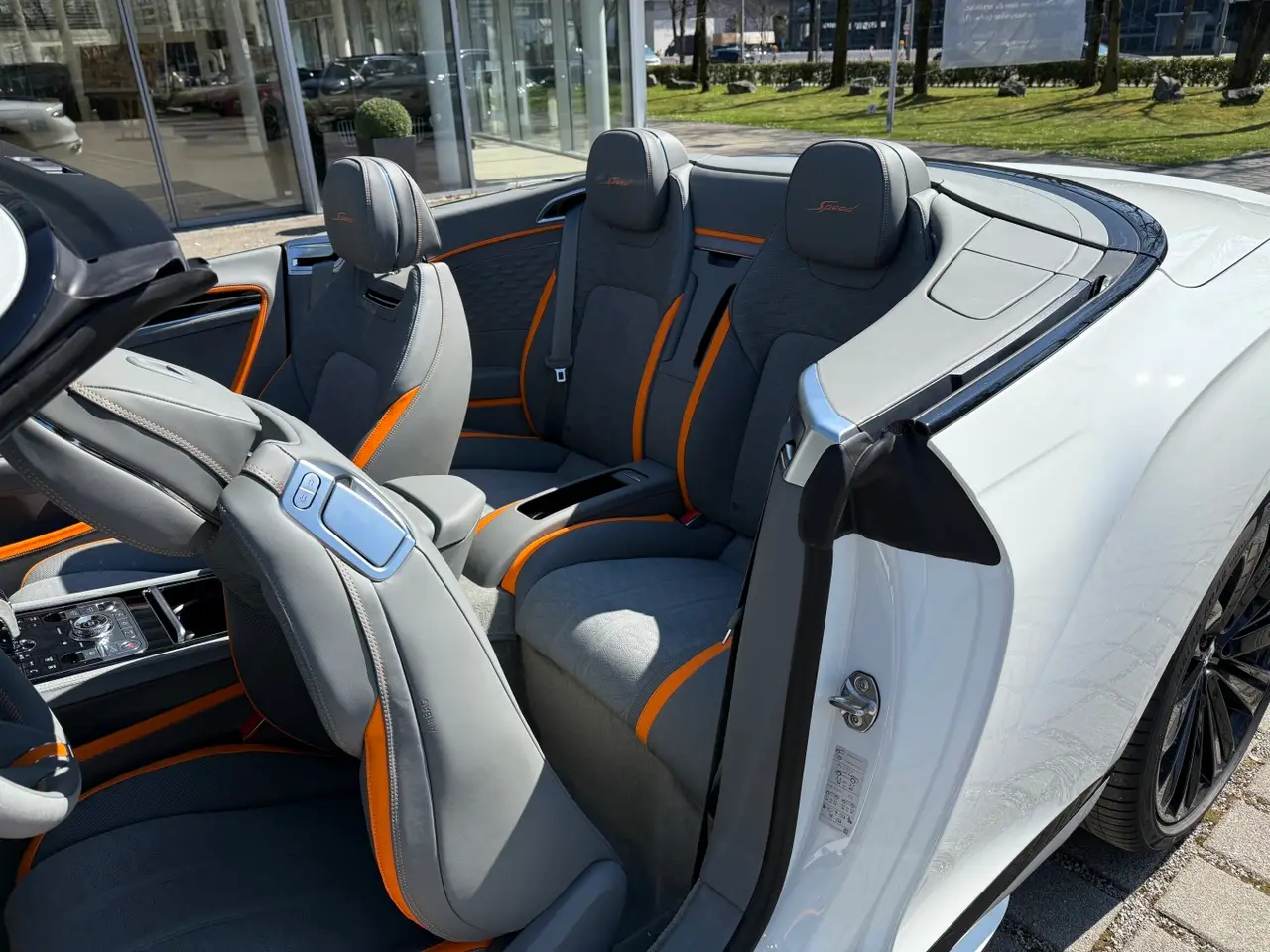 Bentley Continental GTC Speed 2025, rear view — Lisbon Luxury Car Rental, Lisbon. The Bentley Continental GTC Speed carries its 650 hp with the composure that defines…