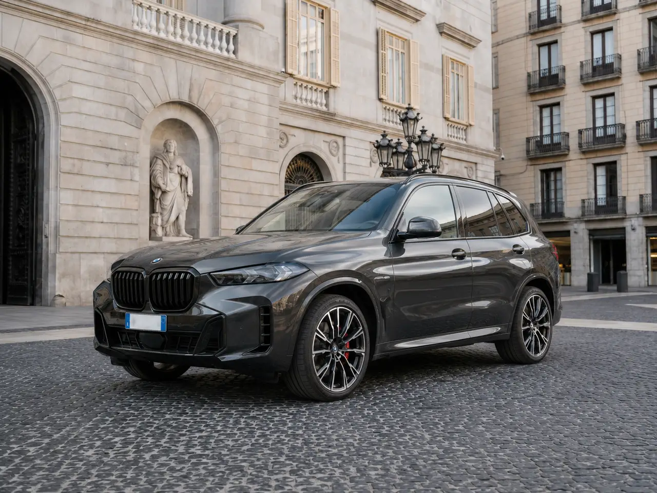 BMW X5 M-pack 30d 2025 — Lisbon Luxury Car Rental, Lisbonne. Le BMW X5 M-pack 30d conjugue la stature d'un SUV premium à la sobriété d'un diesel de…