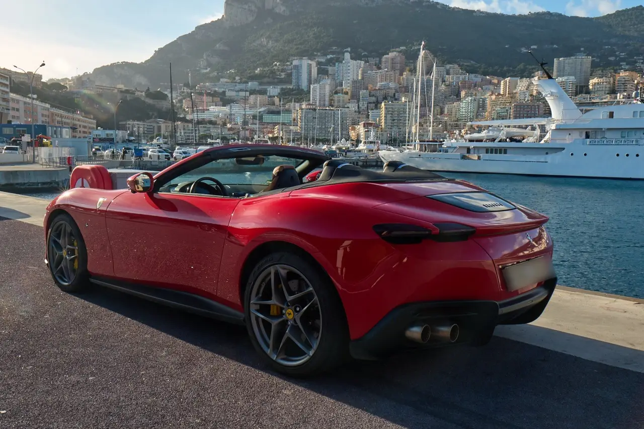 Ferrari Roma Spider 2024, front view — Lisbon Luxury Car Rental, Lisbon. The 2024 Ferrari Roma Spider pairs 620 hp with a folding roof and a cabin built for two,…