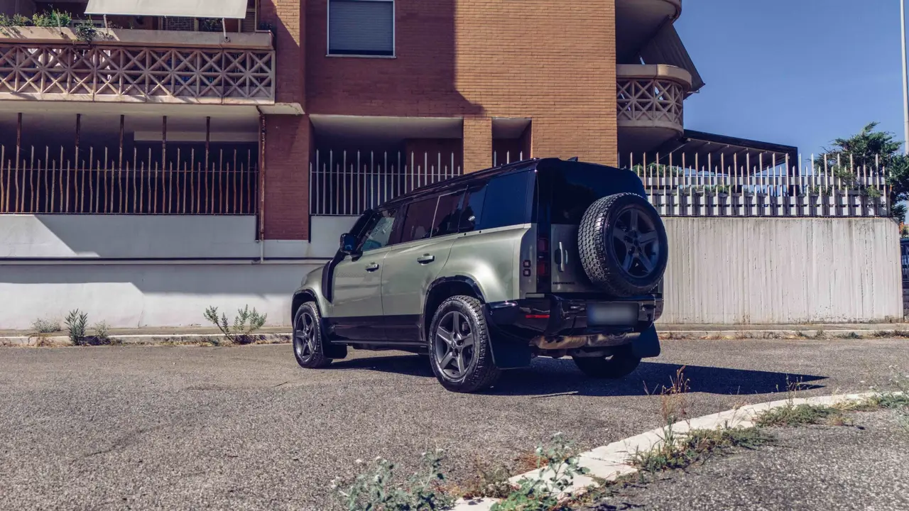 Land Rover Defender X-Dynamic 7 seater 2024, front view — Lisbon Luxury Car Rental, Lisbon. The 2024 Land Rover Defender X-Dynamic brings a different kind of presence to the fleet:…