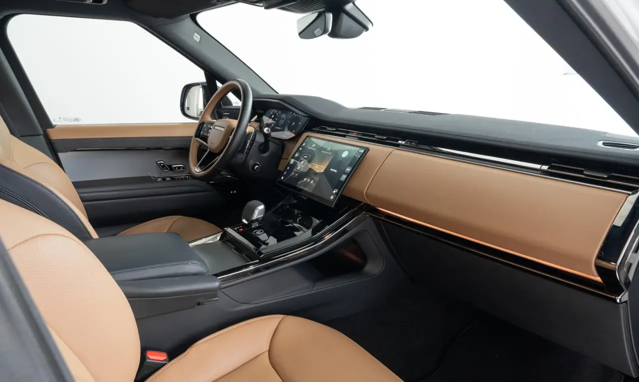 Land Rover Range Rover Sport 2025, exterior — Lisbon Luxury Car Rental, Lisbon. The 2025 Range Rover Sport carries its 400 hp with the kind of quiet authority that…
