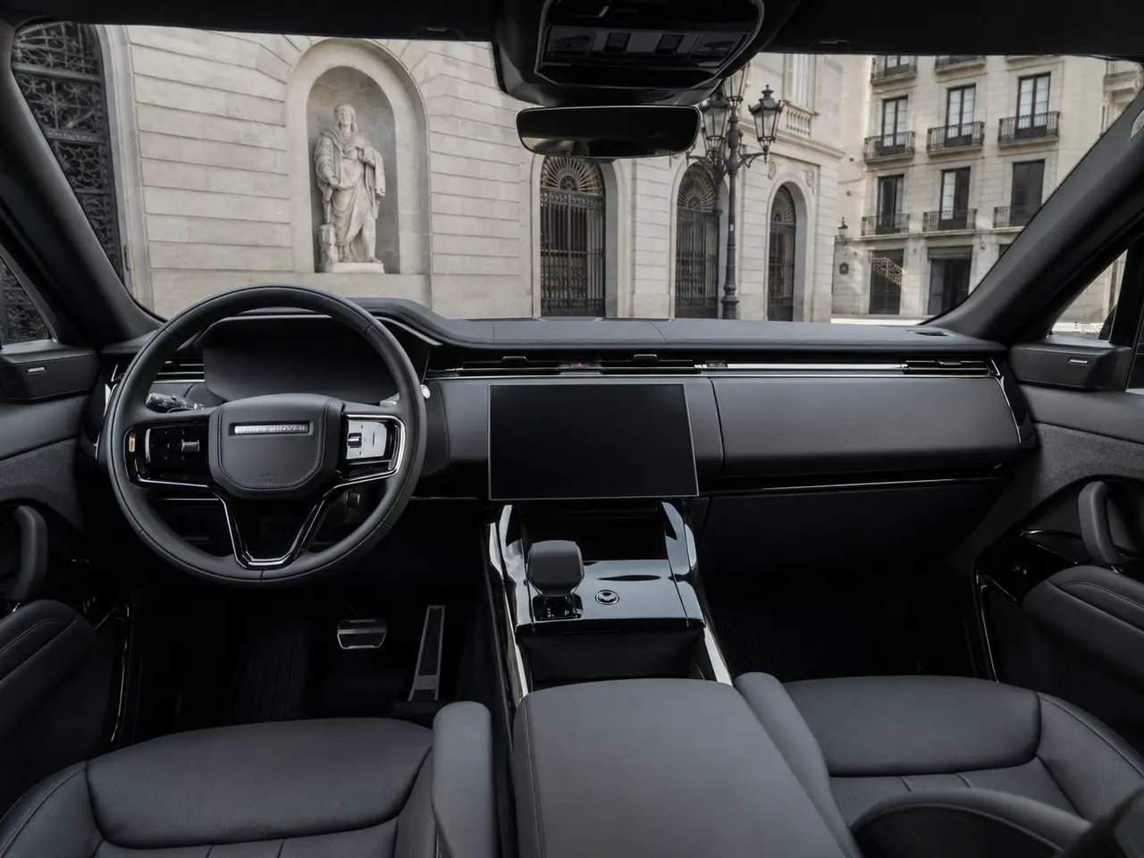 Land Rover Range Rover Sport Dynamic SE 2025, interior — Lisbon Luxury Car Rental, Lisbon. The 2025 Range Rover Sport Dynamic SE brings 360 hp to a chassis built for comfort…