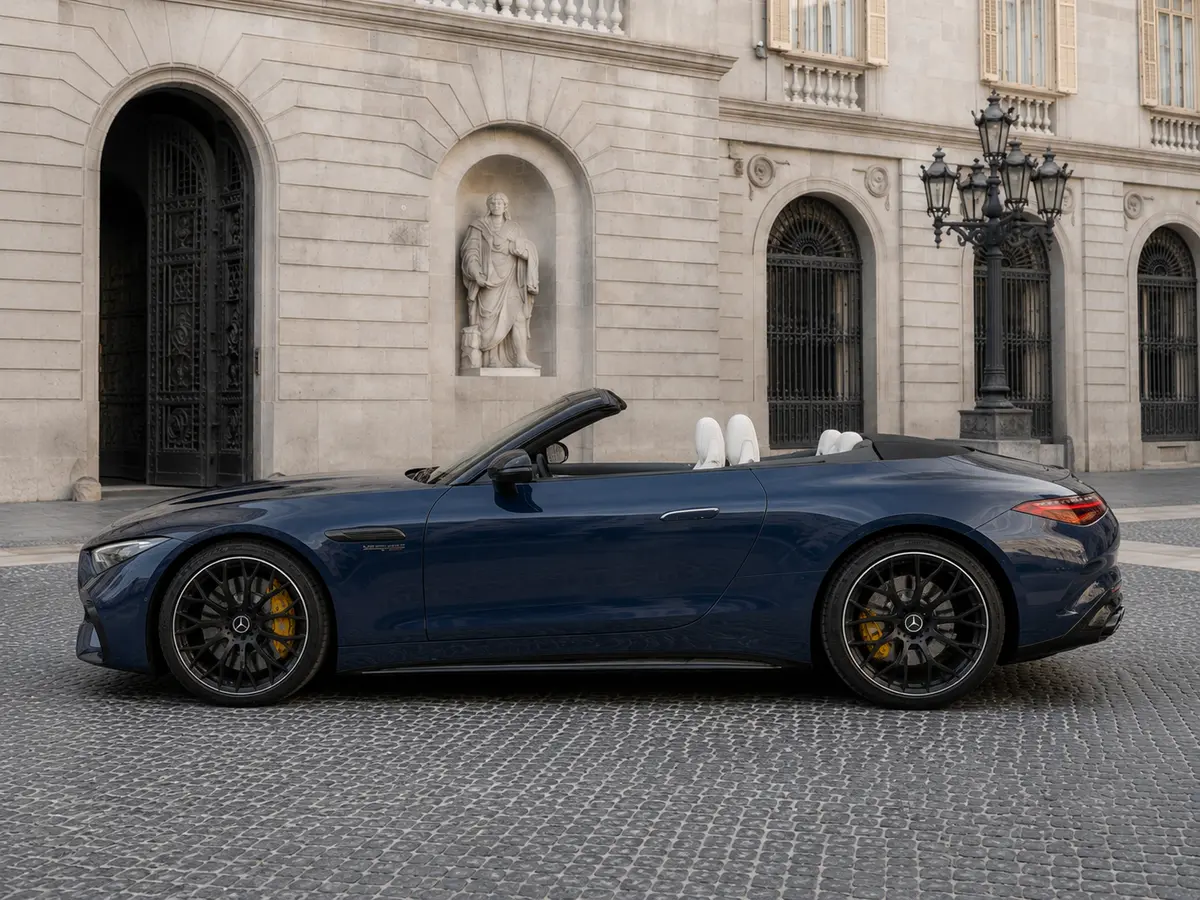 Mercedes Benz SL 63 AMG 2025, exterior — Lisbon Luxury Car Rental, Lisbon. The 2025 Mercedes Benz SL 63 AMG pairs a 585 hp engine with four seats, a configuration…