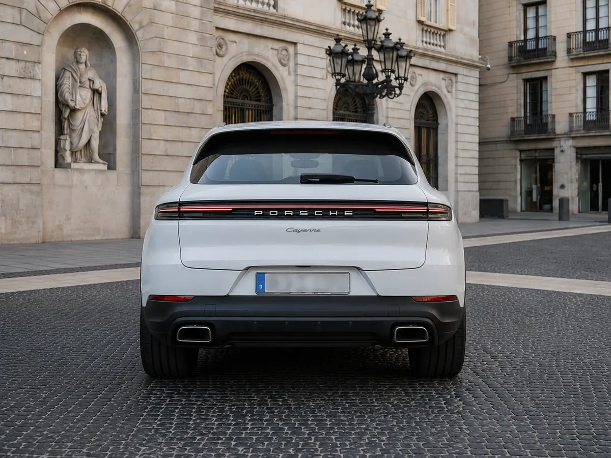 Porsche Cayenne 2025, rear view — Lisbon Luxury Car Rental, Lisbon. The 2025 Porsche Cayenne carries its 353 hp with the same composure Porsche builds into…