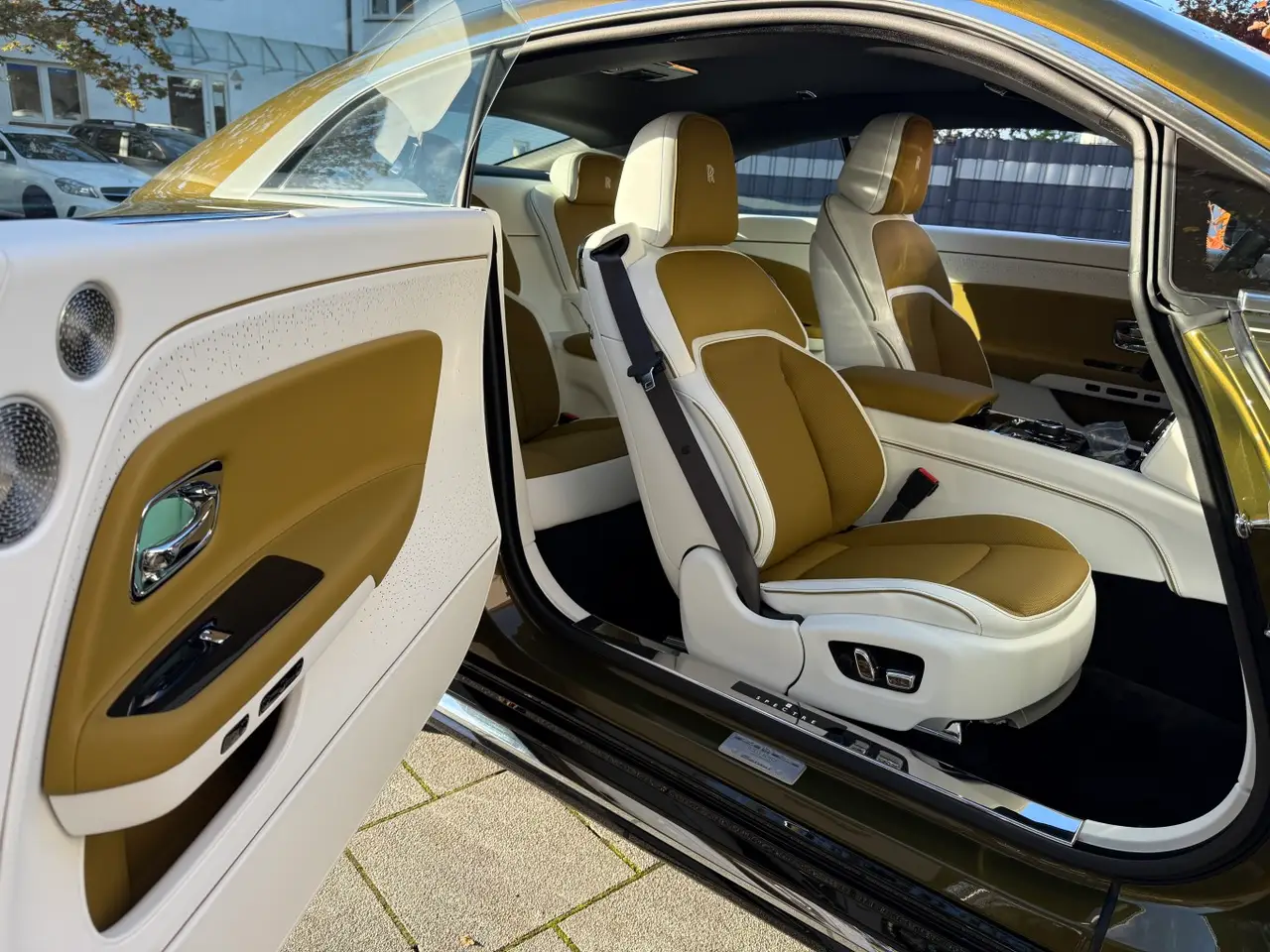 Rolls-Royce Spectre 2024, exterior — Lisbon Luxury Car Rental, Lisbon. The Rolls-Royce Spectre is Rolls-Royce's first series-production electric model, and it…