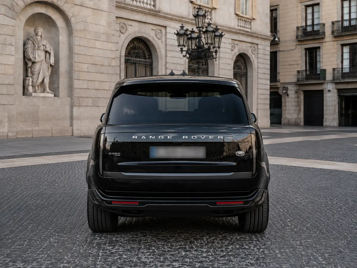 Rover Range Rover Autobiography D350 7s 2025, rear view — Lisbon Luxury Car Rental, Lisbon. The 2025 Range Rover Autobiography D350 7s carries Land Rover's flagship comfort into a…