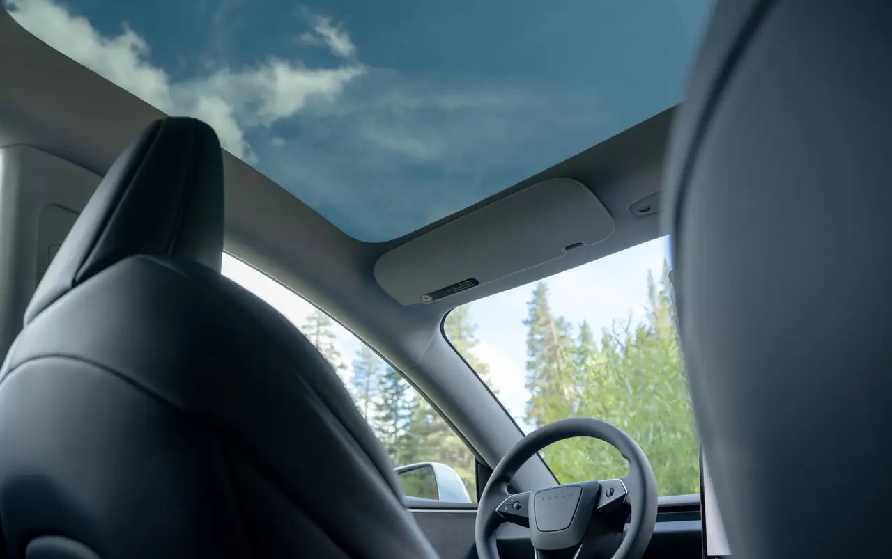Tesla Model 3 Performance 2026, interior — Lisbon Luxury Car Rental, Lisbon. The 2026 Tesla Model 3 Performance pairs 510 hp with the instant, uninterrupted torque…